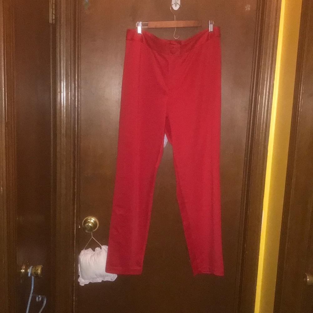 ❤️ red dress pants go with the red jacket ❤️
